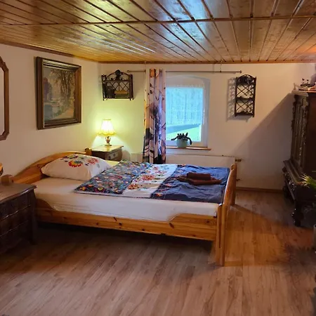 Zacisze 13 Leśna